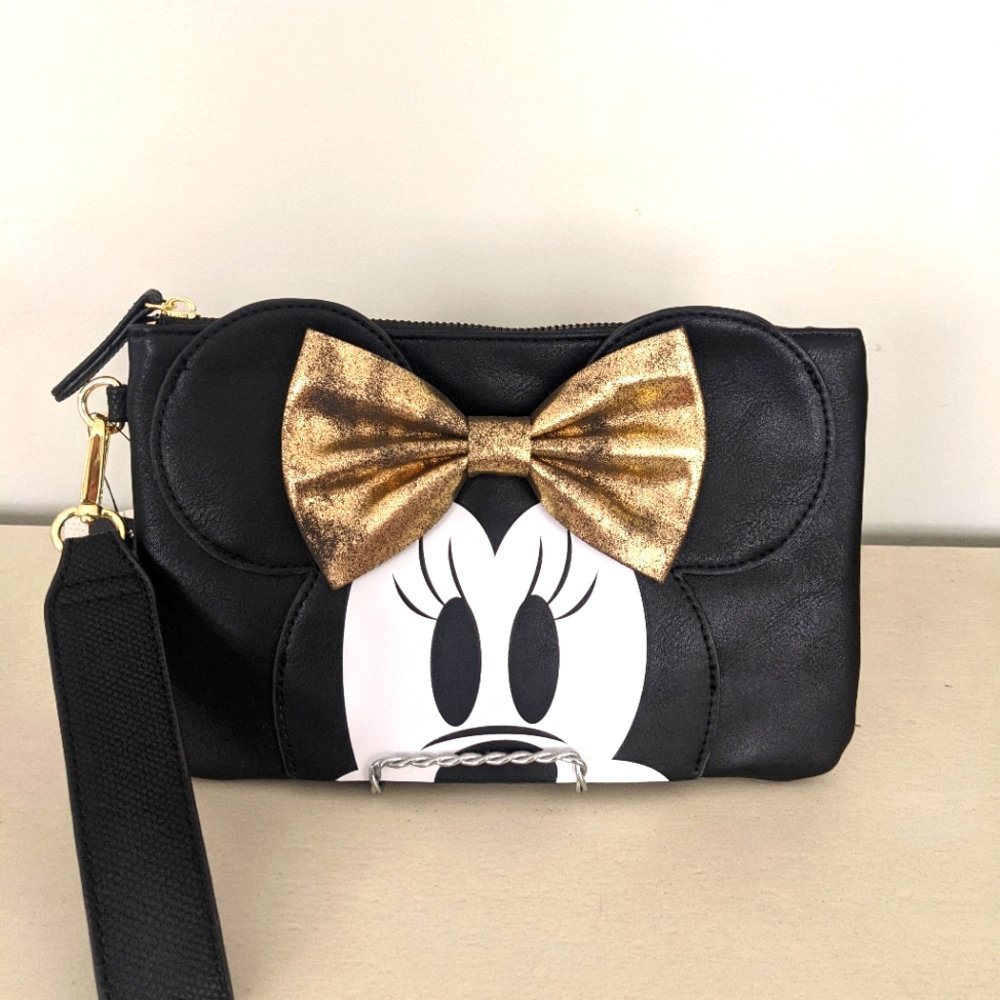 Minnie Mouse Disney wristlet